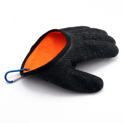 Best Fishing Gloves for Catching Fish - Protection and Performance